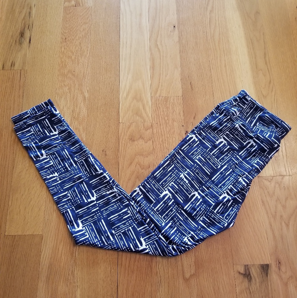 NWOT Lularoe OS leggings